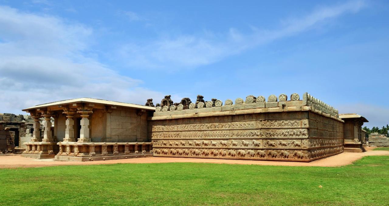 Clarks Inn Hampi Kamalapur Eksteriør bilde