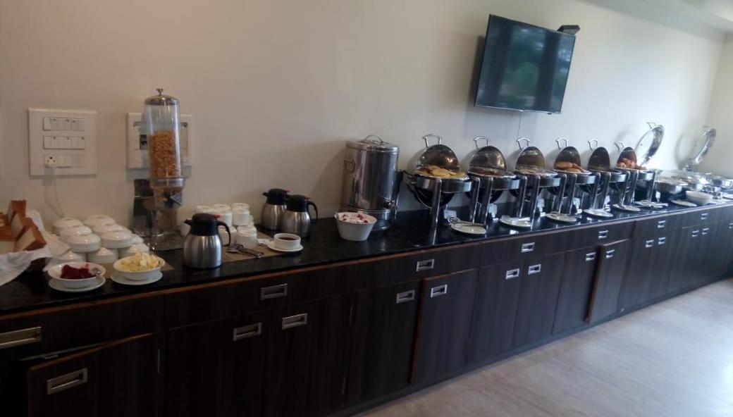 Clarks Inn Hampi Kamalapur Eksteriør bilde