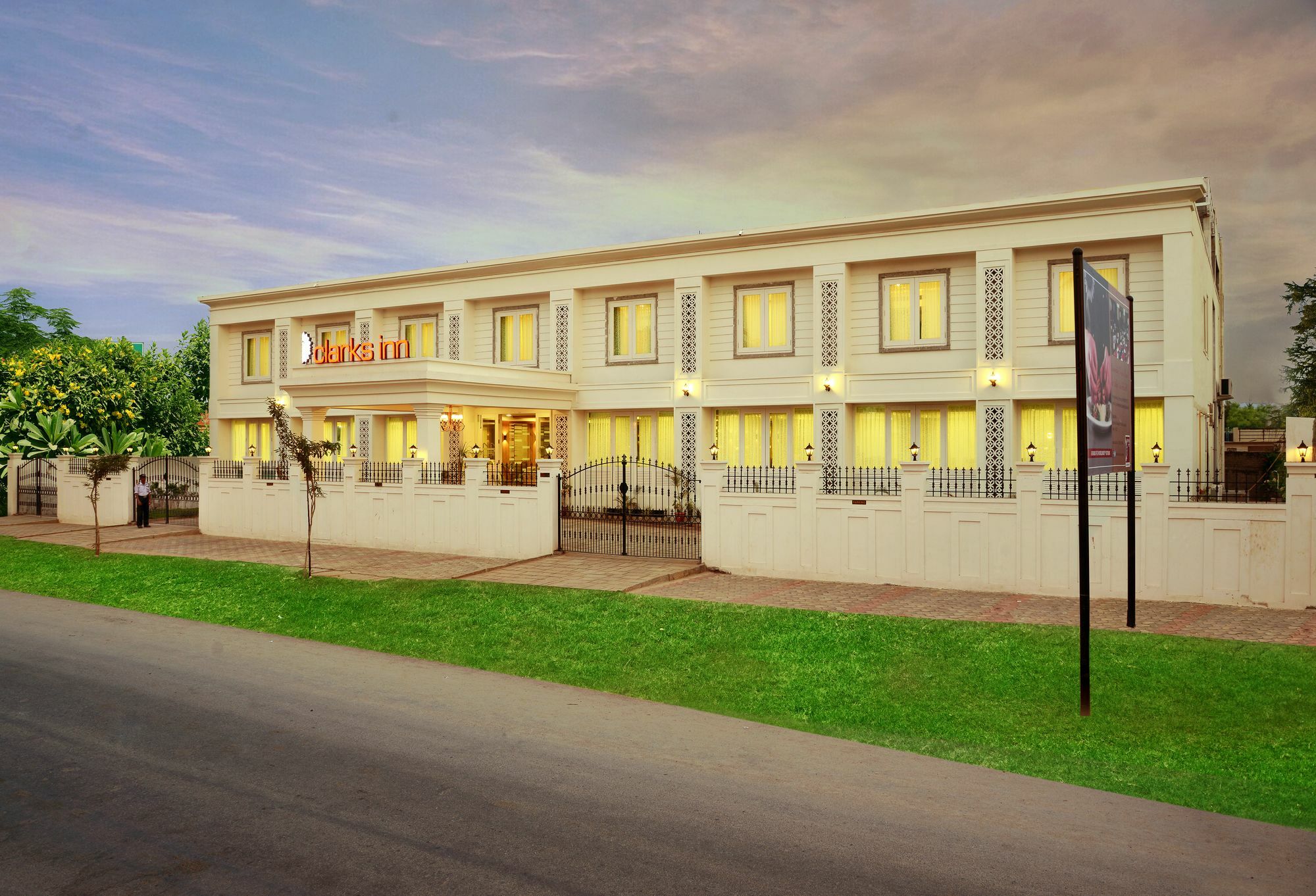 Clarks Inn Hampi Kamalapur Eksteriør bilde
